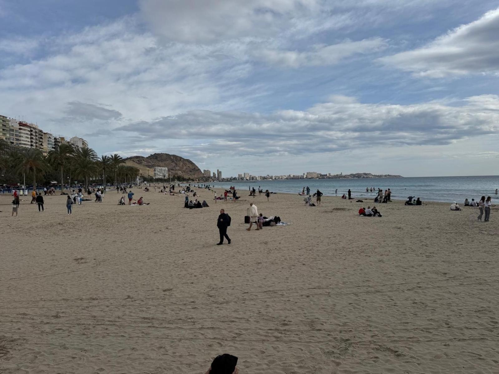 Playa Postiguet Appartement